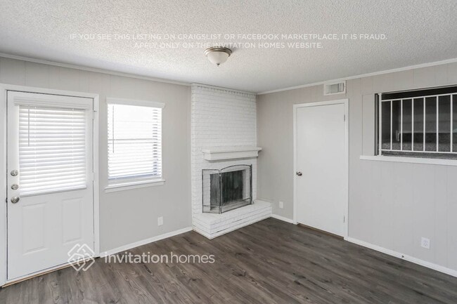 Foto del edificio - 4857 Shands Dr