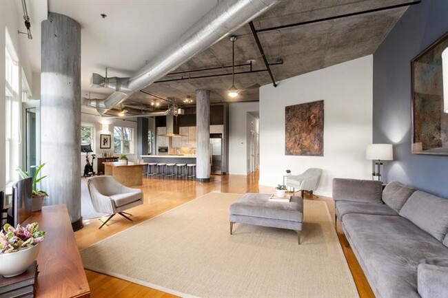 Building Photo - 1058 Piedmont Ave NE