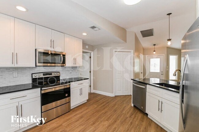 Foto del edificio - 2213 SE 5th St
