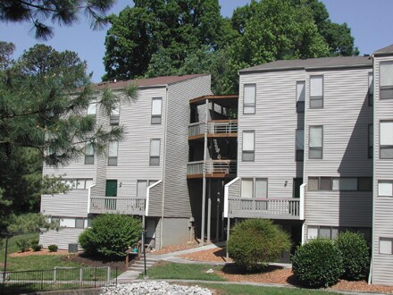 Building Photo - 2323 Wilson Rd