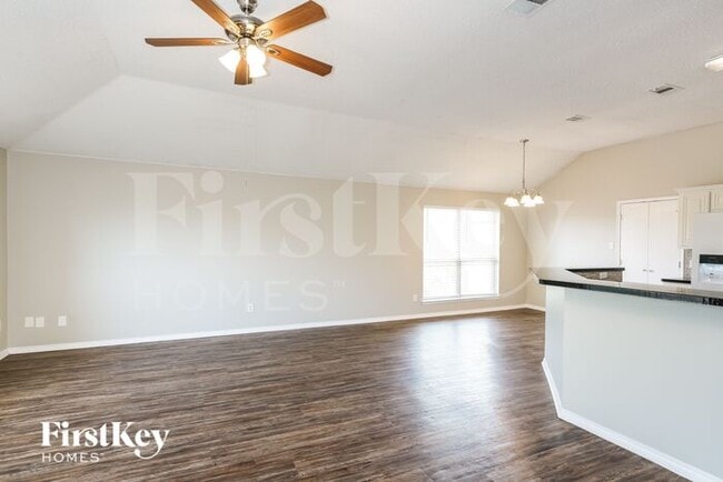 Building Photo - 8128 Modesto Dr