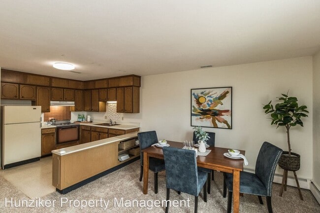 Building Photo - 2721 Luther Dr