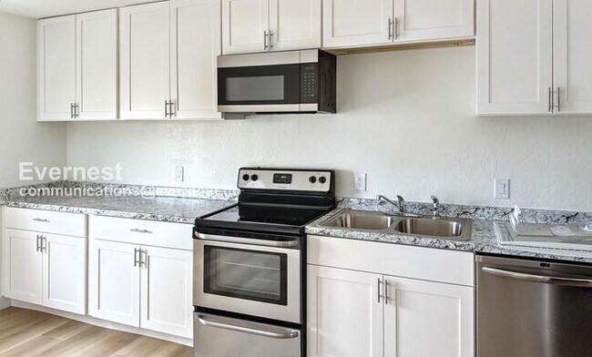 Foto del edificio - 2317 W Adams St