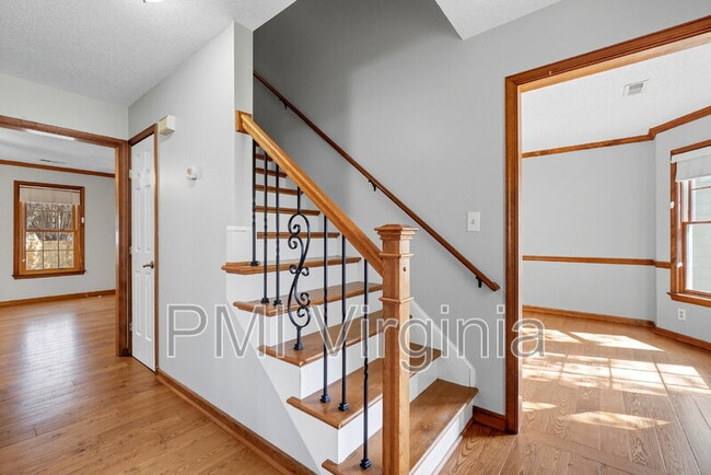 Building Photo - 932 Nugent Dr