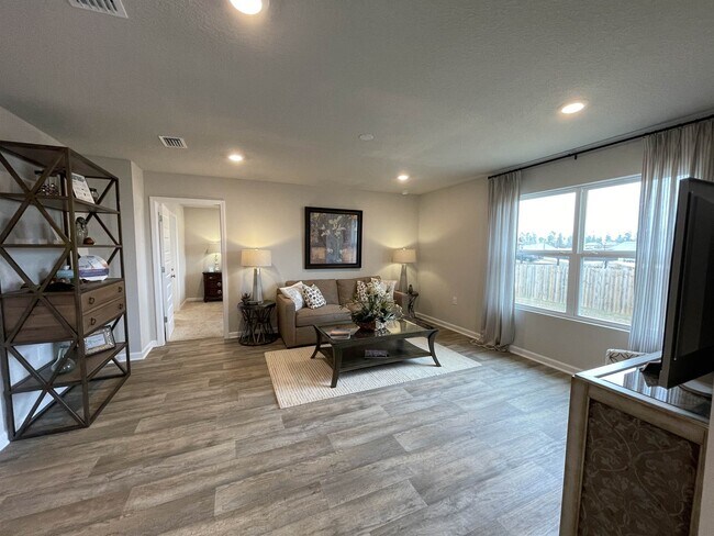 Foto del edificio - 23354 Shadowridge Dr