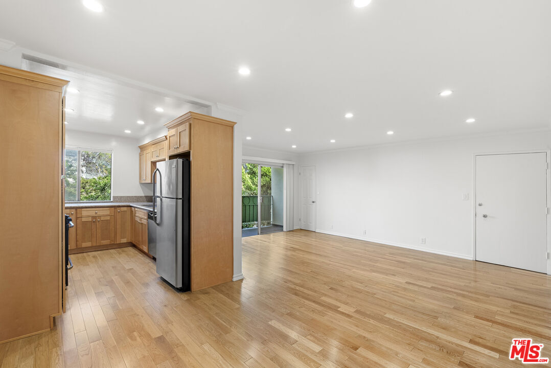 Foto principal - 8219 Norton Ave
