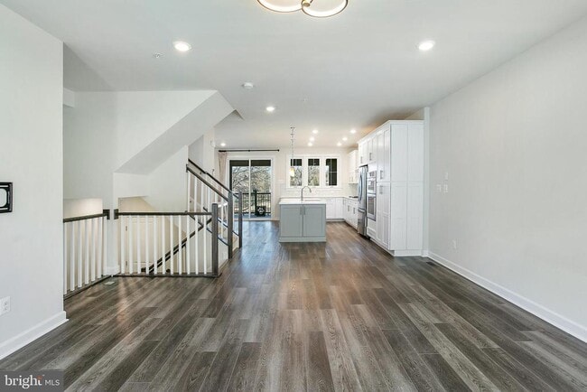 Foto del edificio - 6725 24th Ct N