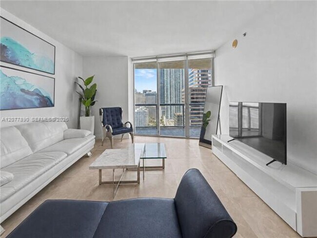 Foto del edificio - 495 Brickell Ave
