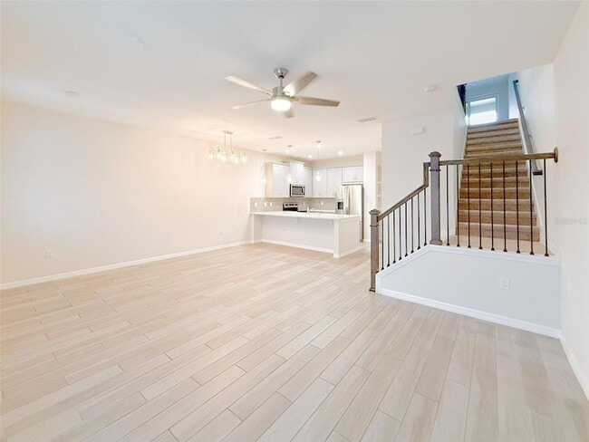 Foto del edificio - 2459 Varenna Loop