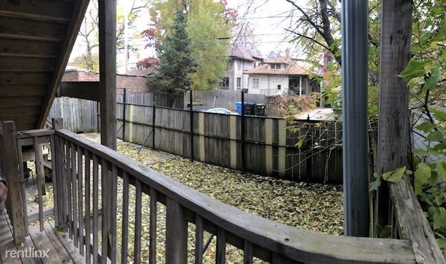 Building Photo - 3 br, 2 bath Duplex - 7619 S East End Ave # 1