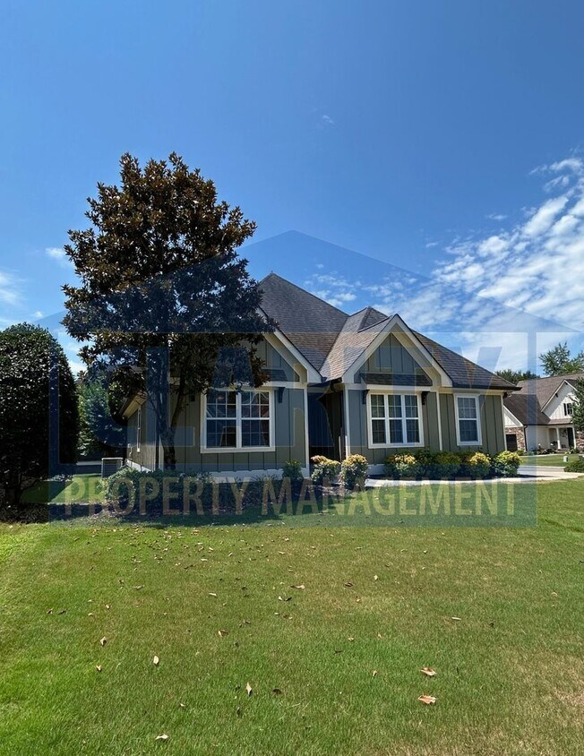 Primary Photo - Beautiful 3-Bedroom Home in North Cleveland