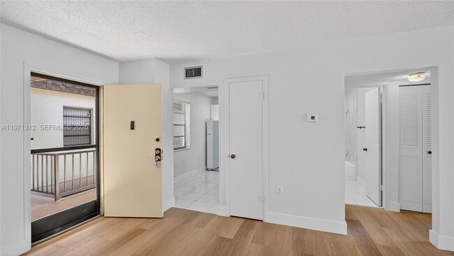 Foto del edificio - 8267 SW 128th St