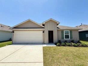 Building Photo - 211 Wirecrested Dr