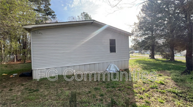 Foto del edificio - 1020 Old Church Rd