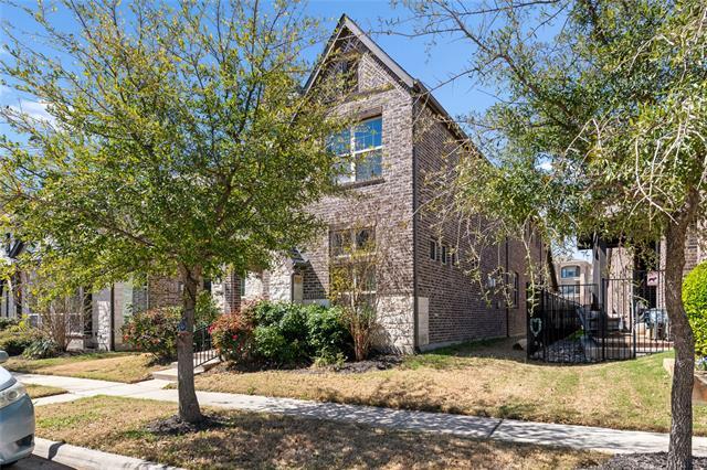 Building Photo - 7108 Royal View Dr