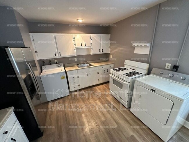 Foto del edificio - 8601 E 110th St
