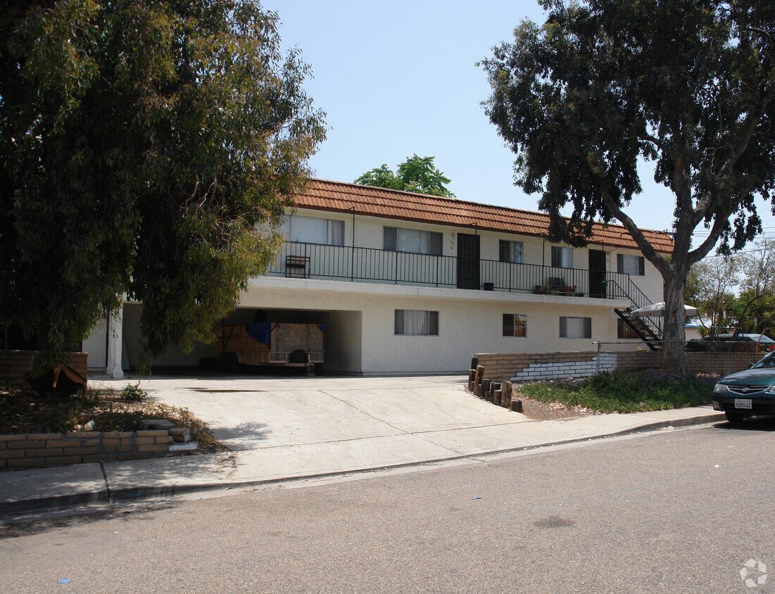 Building Photo - 695 Chula Vista St