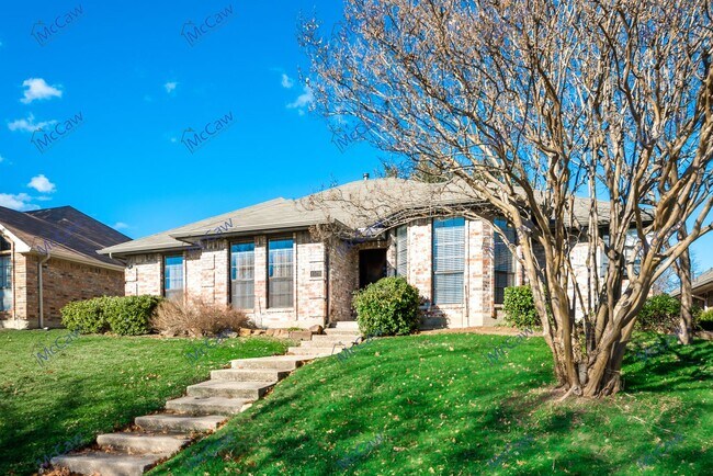 Foto del edificio - Coming Soon! 3/2 in Carrollton!