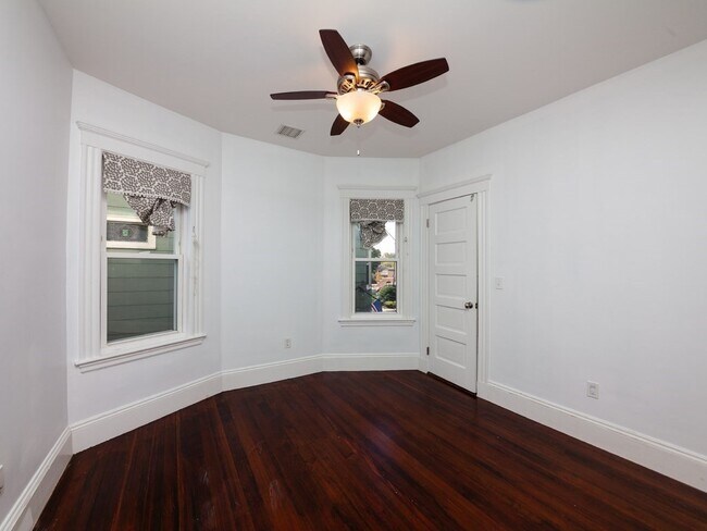 Foto del edificio - 11 O'Donnell Square