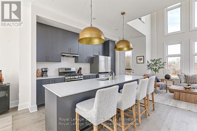 Building Photo - 114 Clement Ln