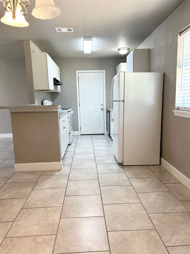 Foto del edificio - Cozy Home located in the heart of Burleson