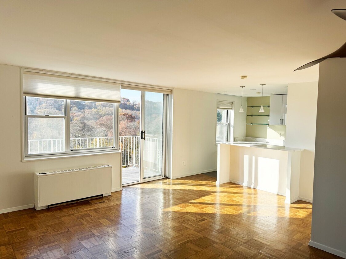 Primary Photo - Beautiful and Spacious 1-BR Apt in Luxury ...