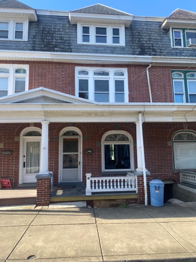 Building Photo - 116 W Franklin St