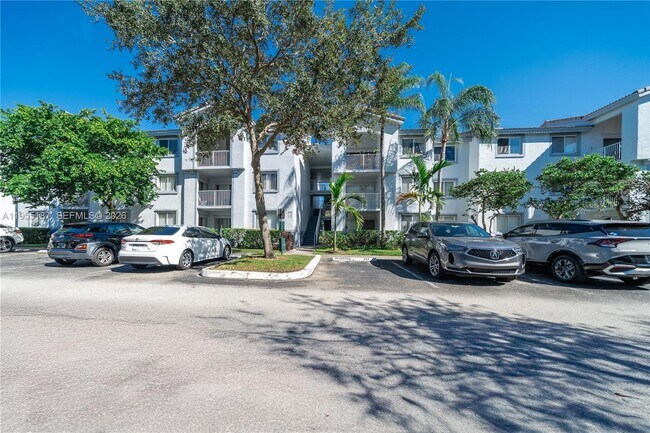 Building Photo - 2640 S University Dr