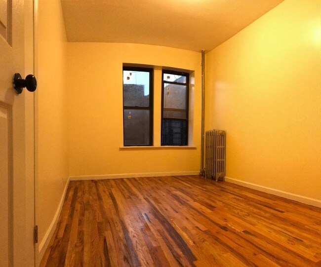 Foto del edificio - 437 Kingston Ave