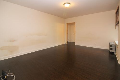 Foto del edificio - 8352 Talbot St