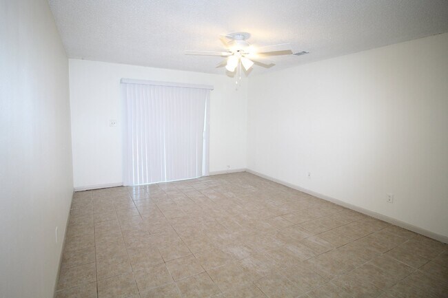 Foto del edificio - Affordable 2BR Apartment in the Heart of P...
