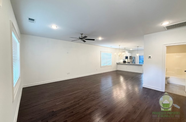 Photo - 336 Prosperity Ave House