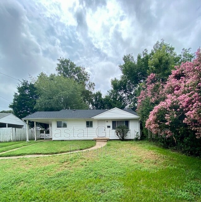 Building Photo - 5309 Julianna Dr