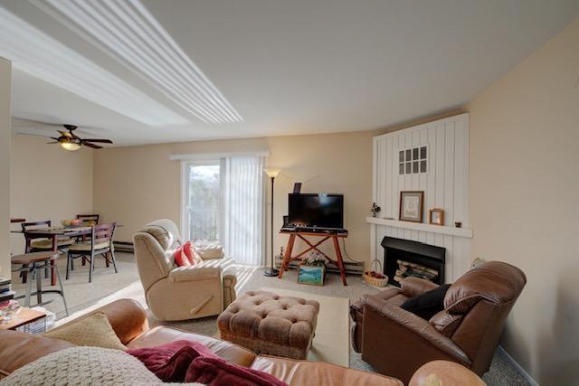 Living Room - 7615 Woodview St