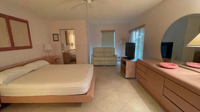 Foto del edificio - 6866 Huntington Ln