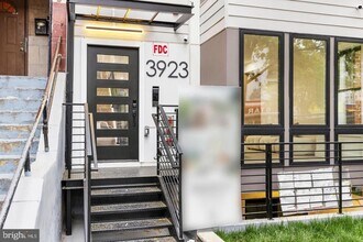 Building Photo - 3923 14th St NW