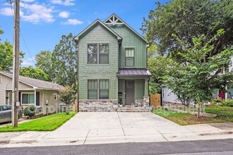 Building Photo - 1613 N McDowell St