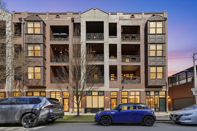 Building Photo - 2114 W Rice St