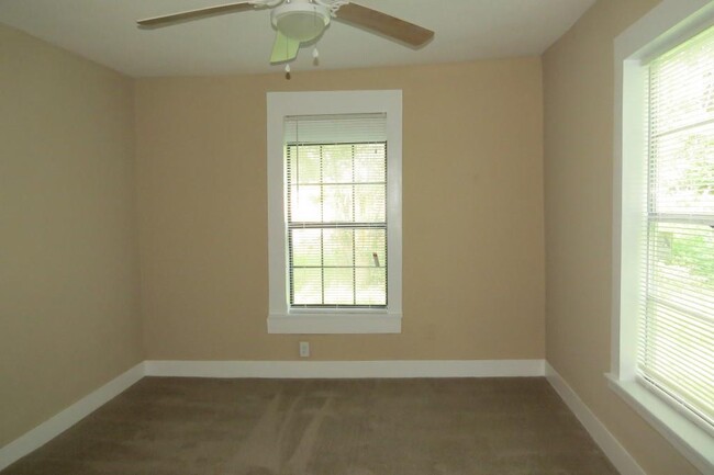 Back Bedroom - 6105 Anderson St