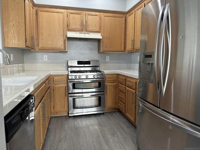 Building Photo - 1343 Monument Trail Dr