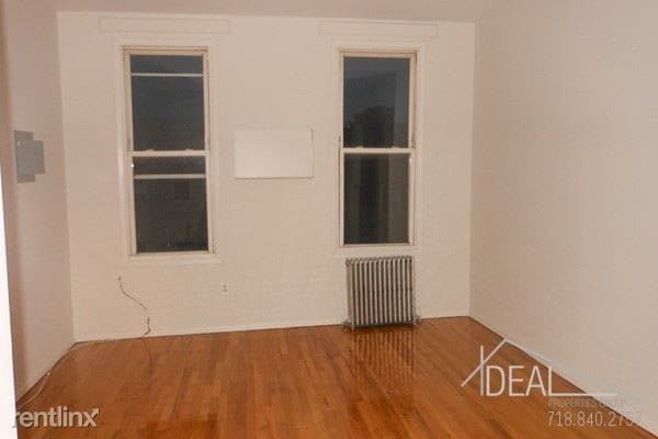 Primary Photo - 417 Humboldt St