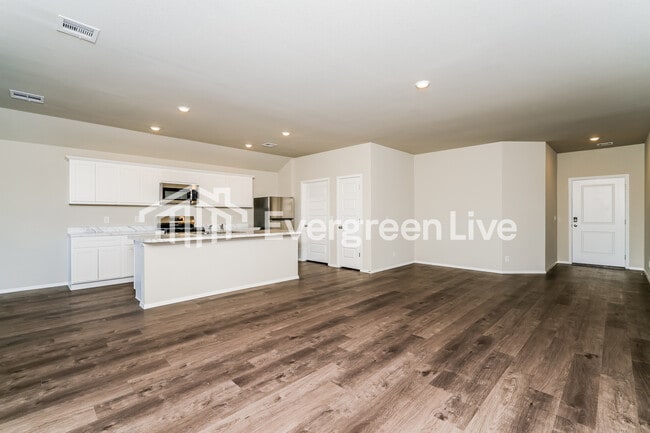 Foto del edificio - 23007 S King Rdg Dr