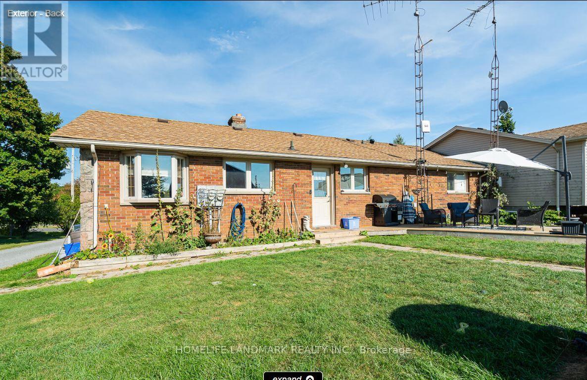 Photo du bâtiment - 4432 Middle Rd