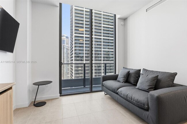 Foto del edificio - 121 NE 5th St