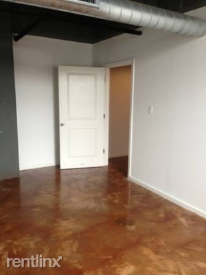 Building Photo - 1701 N 6th St
