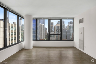 Building Photo - 613 N Wells St