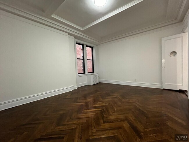 Foto del edificio - 200 W 58th St