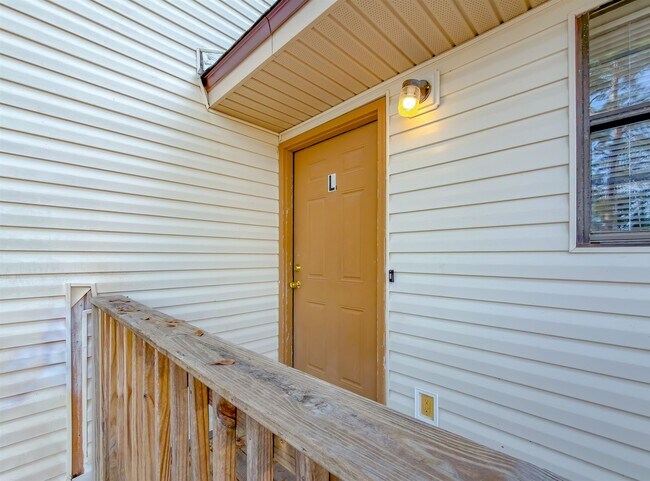 Foto del edificio - 1104 Greentree Ct