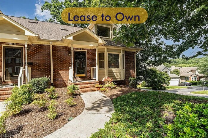 Foto principal - Earn Wealth While Leasing - Like a Homeown...