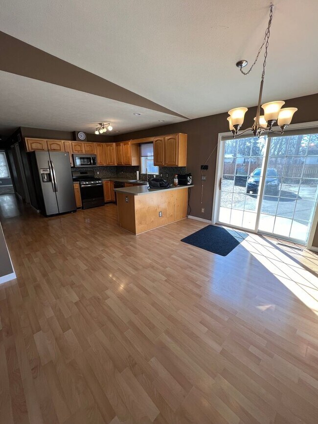 Building Photo - Beautiful Spacious 2 Home Rental!